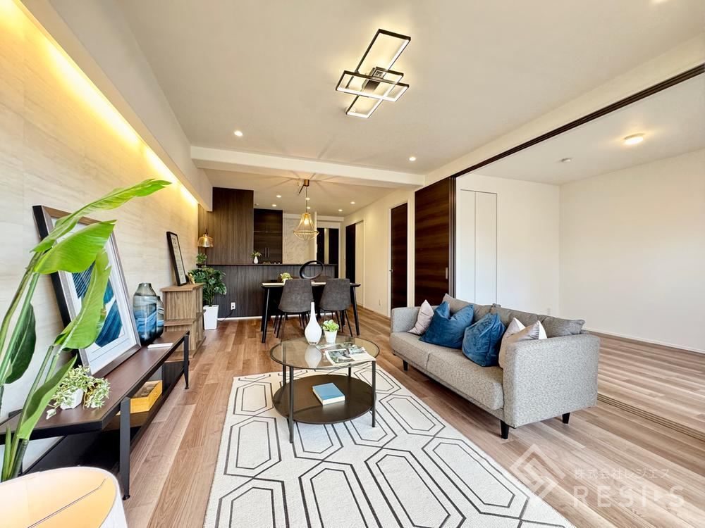 3LDK apartment in Nishi Ward, Osaka - Photo 1
