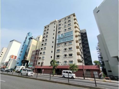 1LDK apartment in Minato Ward, Tokyo - Photo 1