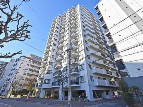 4LDK apartment in Kawaguchi, Saitama - Photo 1