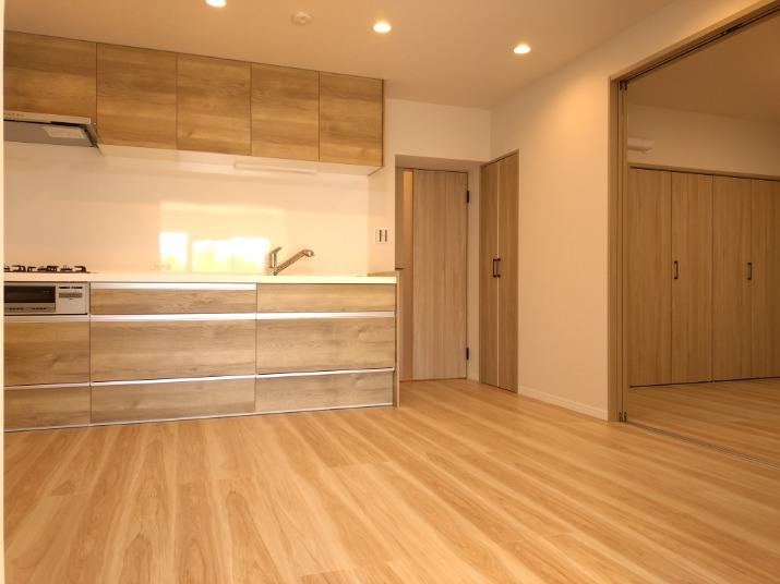 3LDK apartment in Nishinomiya, Hyogo - Photo 1