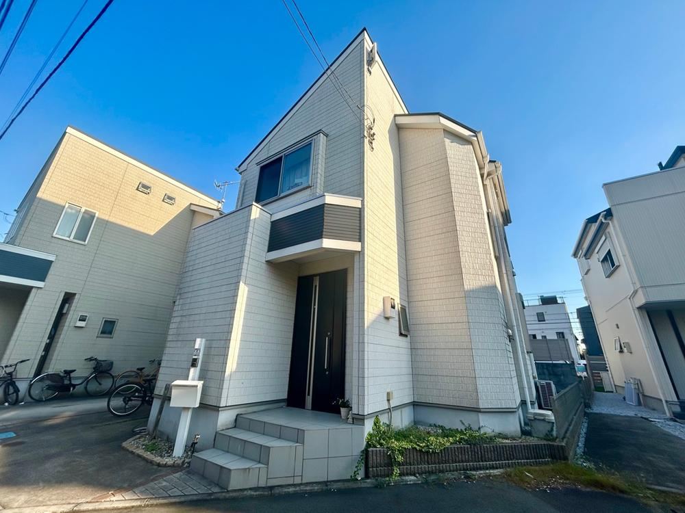3LDK house in Chigasaki, Kanagawa - Photo 1