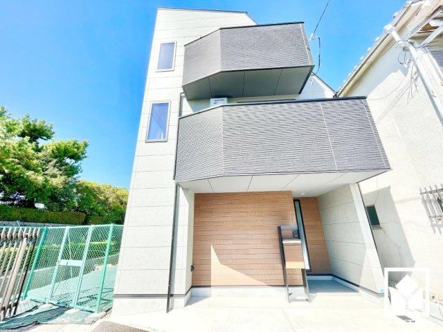 3LDK+S house in Nishinomiya, Hyogo - Photo 1