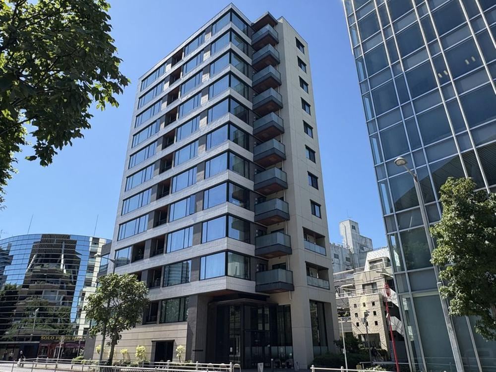 2LDK apartment in Shibuya Ward, Tokyo - Photo 1