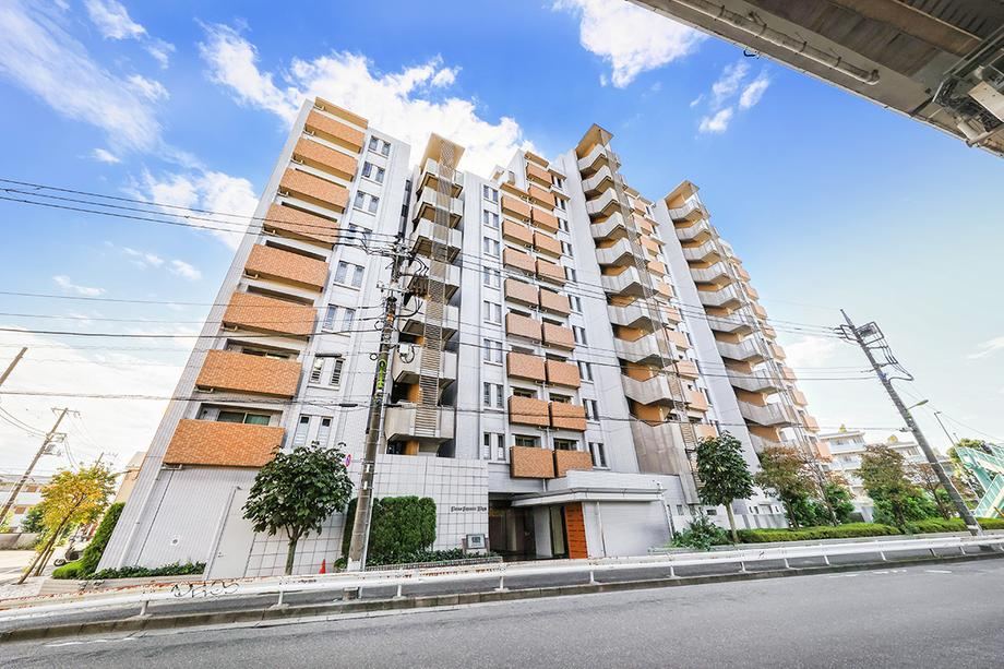 2LDK apartment in Setagaya Ward, Tokyo - Photo 1