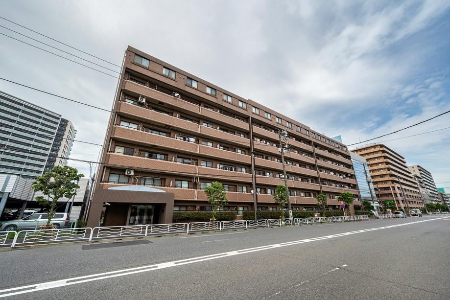 3LDK apartment in Koto Ward, Tokyo - Photo 1