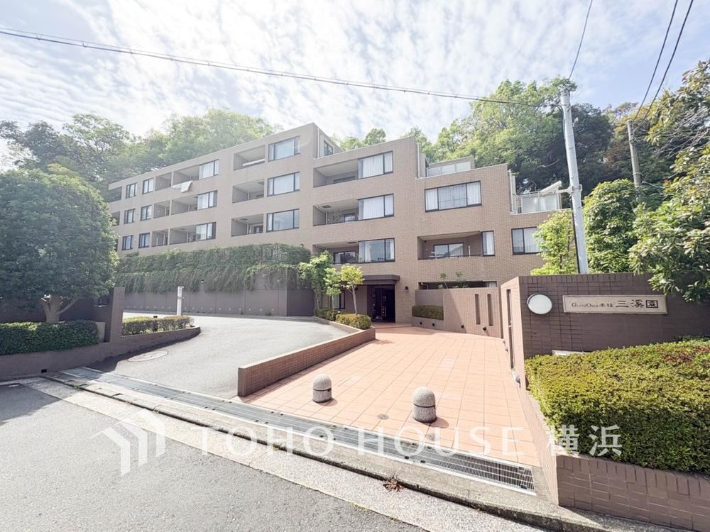 3LDK apartment in Naka Ward, Yokohama, Kanagawa - Photo 1