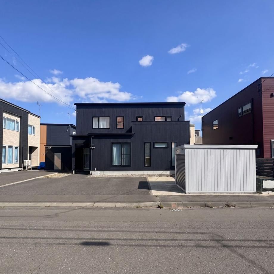 4LDK house in Tomakomai, Hokkaido - Photo 1