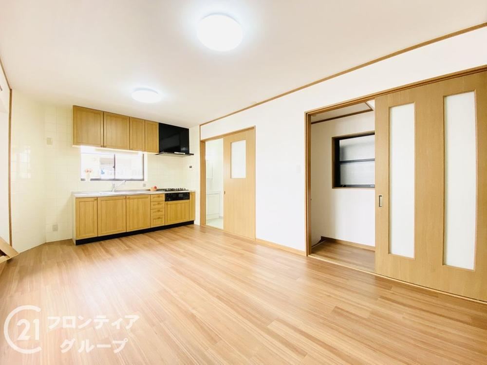 4LDK house in Joto Ward, Osaka - Photo 1