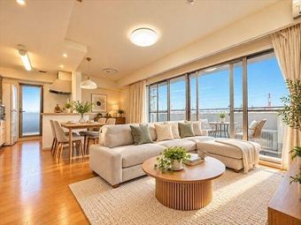 4LDK apartment in Minato Ward, Nagoya
