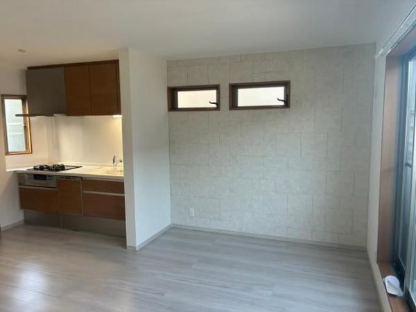 2LDK house in Toyonaka, Osaka - Photo 1