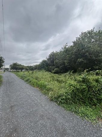 plot of land in Komitama