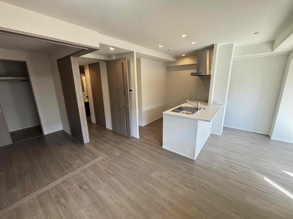 3LDK apartment in Ukyo Ward, Kyoto - Photo 1