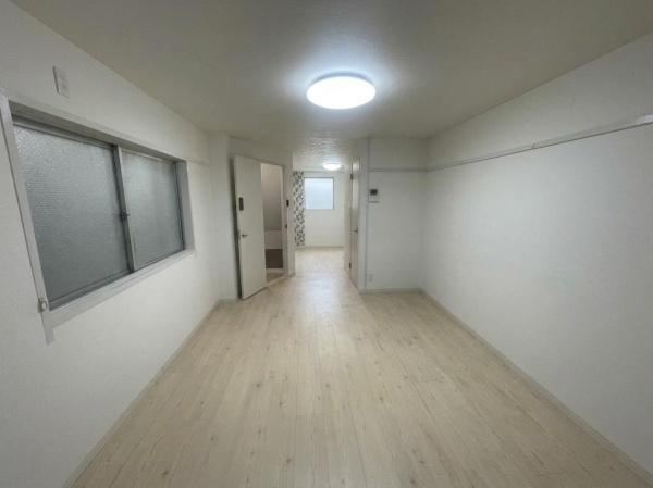 2LDK+S house in Taisho Ward, Osaka - Photo 1