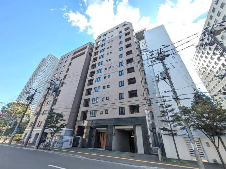 2LDK apartment in Kita Ward, Sapporo, Hokkaido - Photo 1