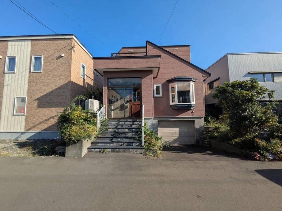 4LDK house in Kita Ward, Sapporo, Hokkaido - Photo 1