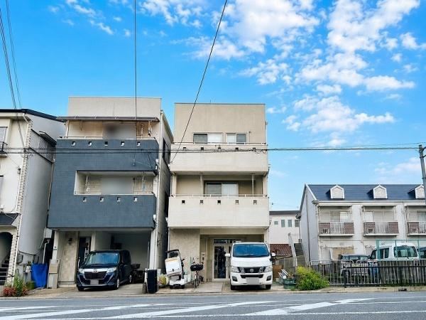 3LDK house in Suita, Osaka - Photo 1