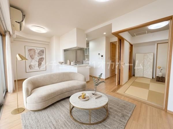 3LDK apartment in Kadoma, Osaka - Photo 1