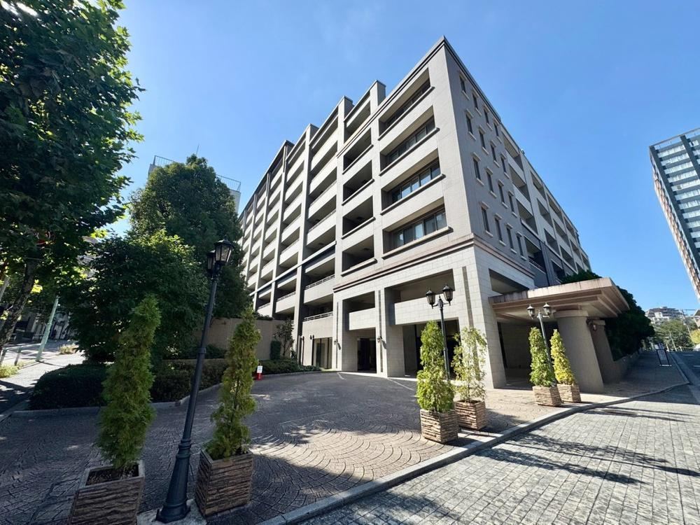 3LDK apartment in Toshima Ward, Tokyo - Photo 1