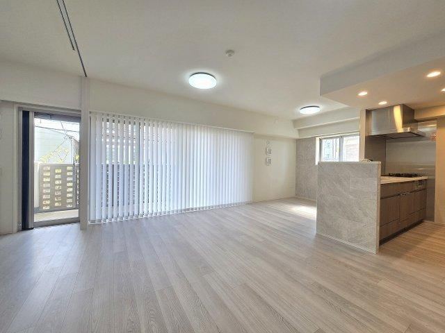 2LDK+S apartment in Fujisawa, Kanagawa - Photo 1