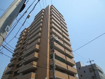 2LDK apartment in Iwakuni