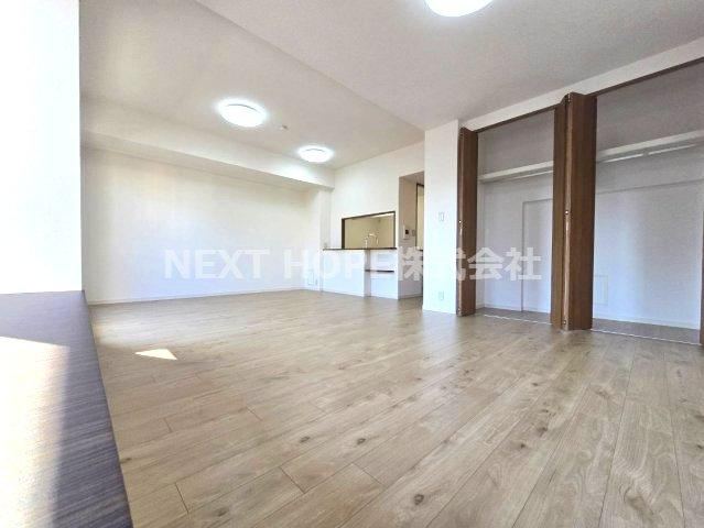2LDK apartment in Amagasaki, Hyogo - Photo 1