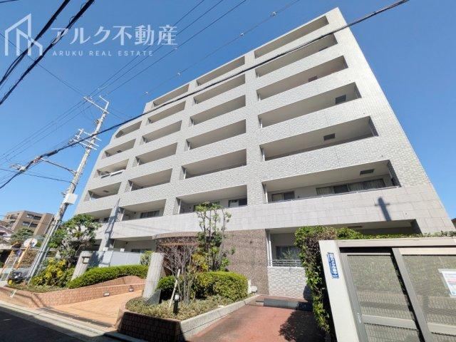 3LDK apartment in Amagasaki, Hyogo - Photo 1