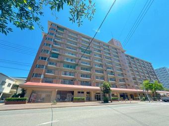 3LDK apartment in Hakata Ward