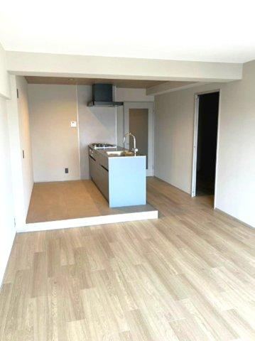3LDK apartment in Nishinomiya, Hyogo - Photo 1