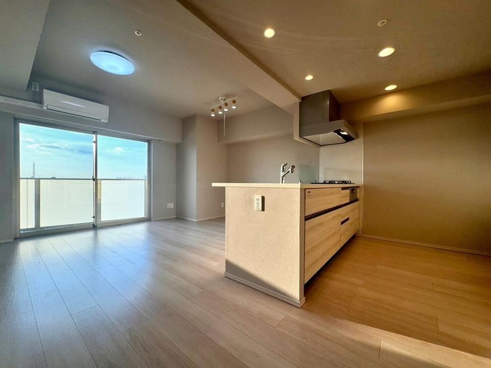 2LDK+S apartment in Adachi Ward, Tokyo - Photo 1