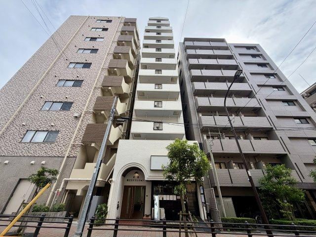 studio apartment in Toshima Ward, Tokyo - Photo 1