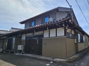 12DK house in Himi