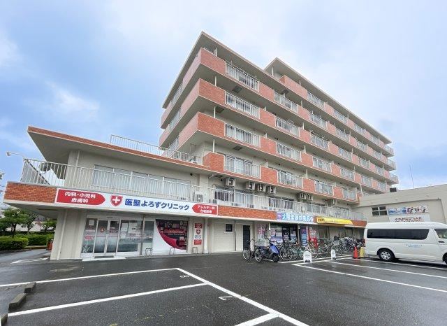 3LDK apartment in Ichikawa, Chiba - Photo 1