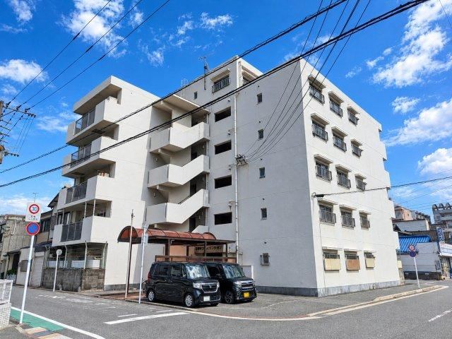 2DK apartment in Kokurakita Ward, Kitakyushu, Fukuoka - Photo 1