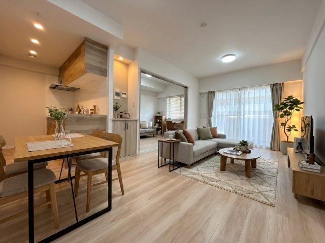 4LDK apartment in Minami Ward, Saitama - Photo 1