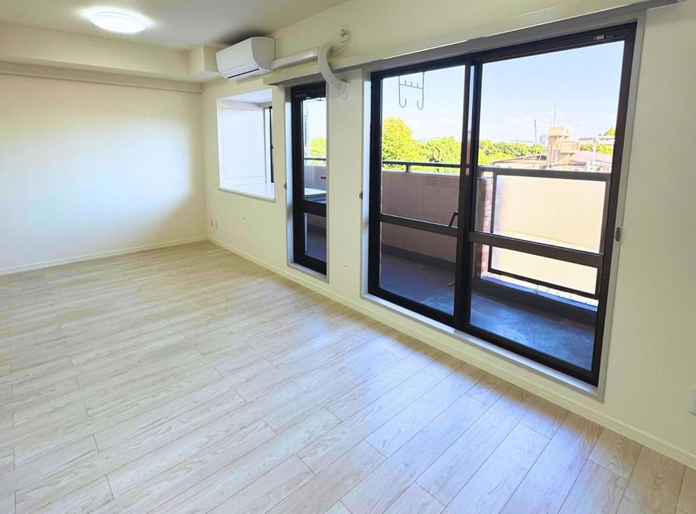2LDK apartment in Kanazawa Ward, Yokohama, Kanagawa - Photo 1