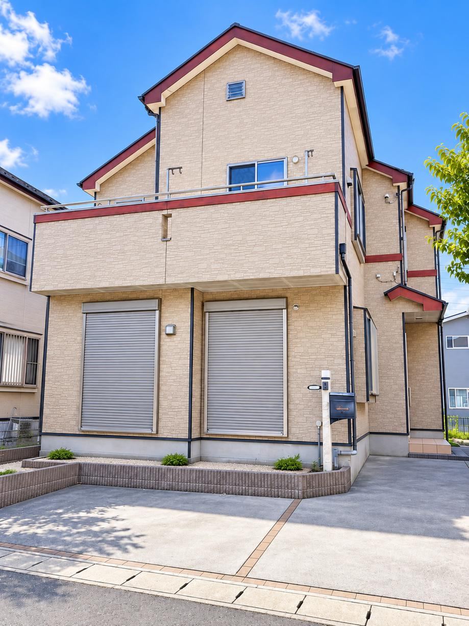 4LDK house in Ichikawa, Chiba - Photo 1
