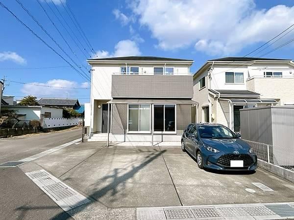 4LDK house in Gifu, Gifu - Photo 1