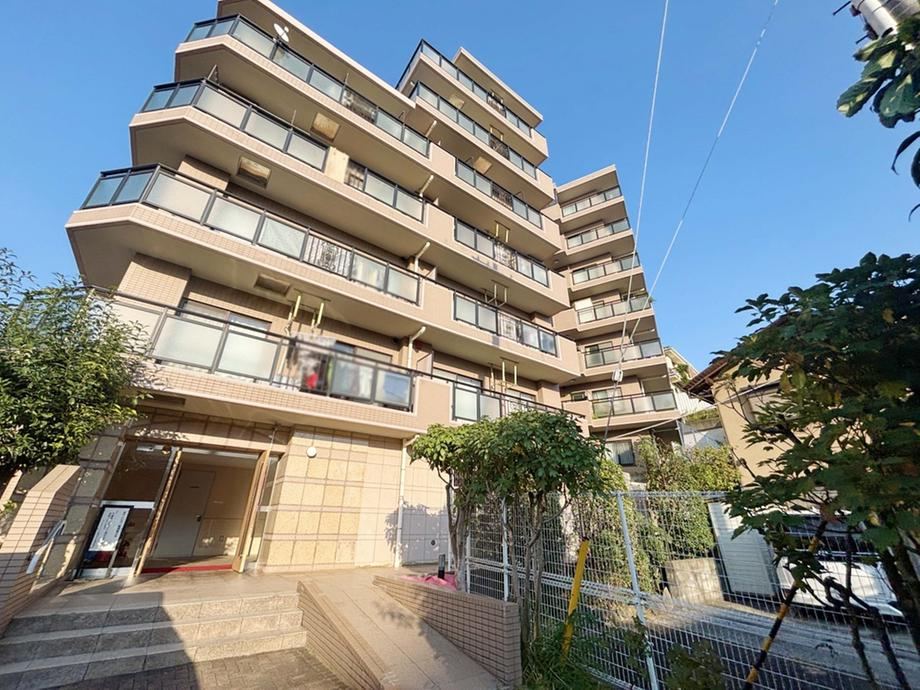 2LDK+S apartment in Midori Ward, Yokohama, Kanagawa - Photo 1