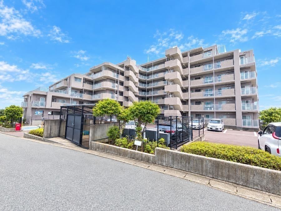 3LDK apartment in Abiko, Chiba - Photo 1