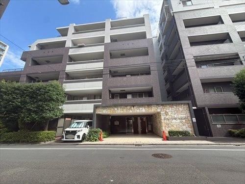 3LDK apartment in Ota Ward, Tokyo - Photo 1