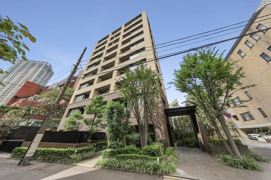 1LDK apartment in Minato Ward, Tokyo - Photo 1
