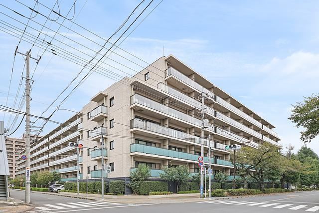 3LDK apartment in Kunitachi, Tokyo - Photo 1