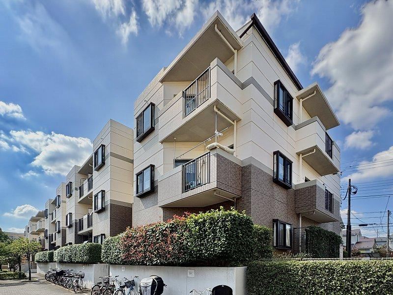 2LDK apartment in Matsudo, Chiba - Photo 1