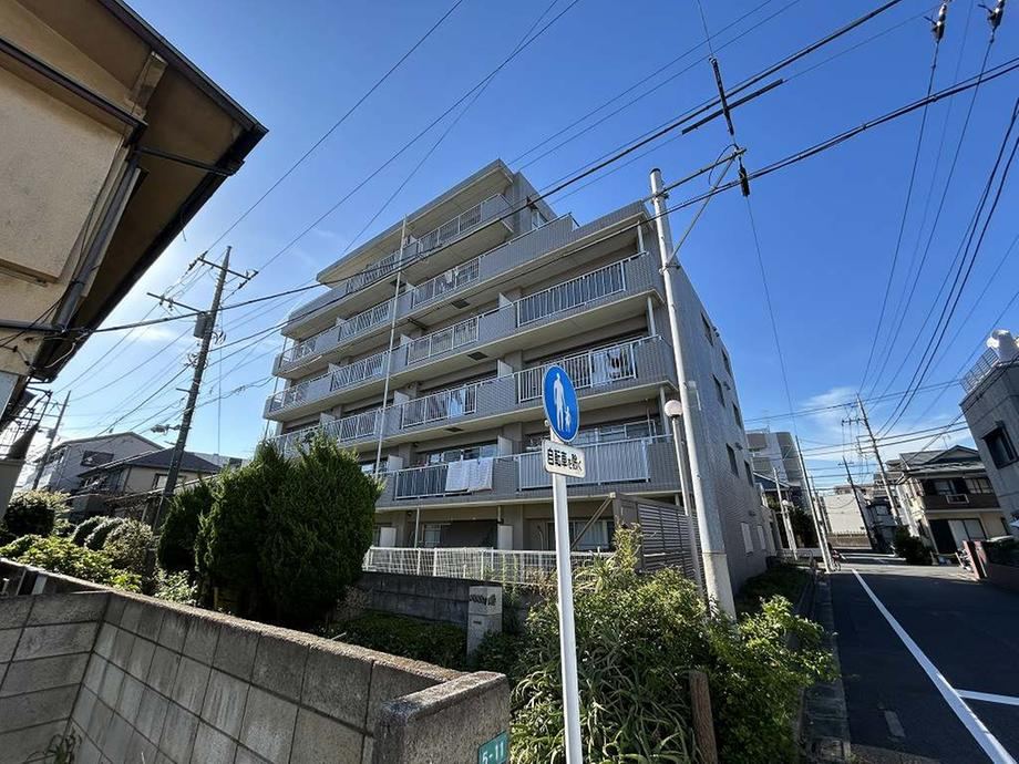 3LDK apartment in Edogawa Ward, Tokyo - Photo 1