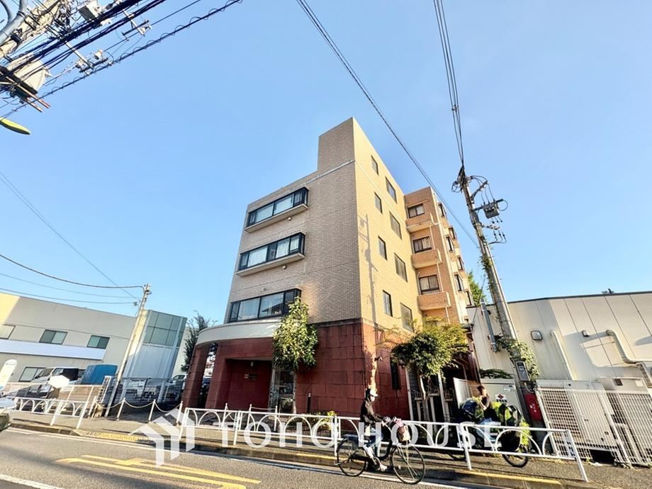 1LDK apartment in Setagaya Ward, Tokyo - Photo 1