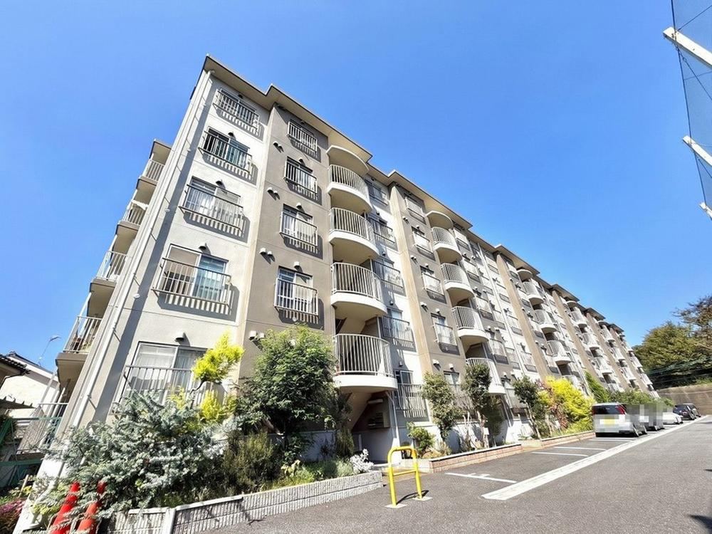 3LDK apartment in Hodogaya Ward, Yokohama, Kanagawa - Photo 1