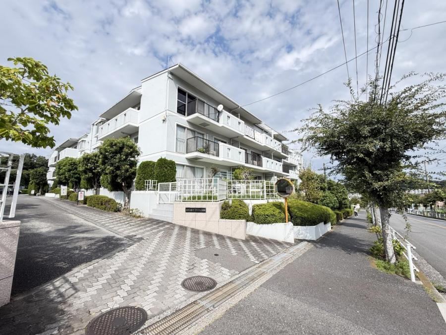 4LDK apartment in Kanazawa Ward, Yokohama, Kanagawa - Photo 1
