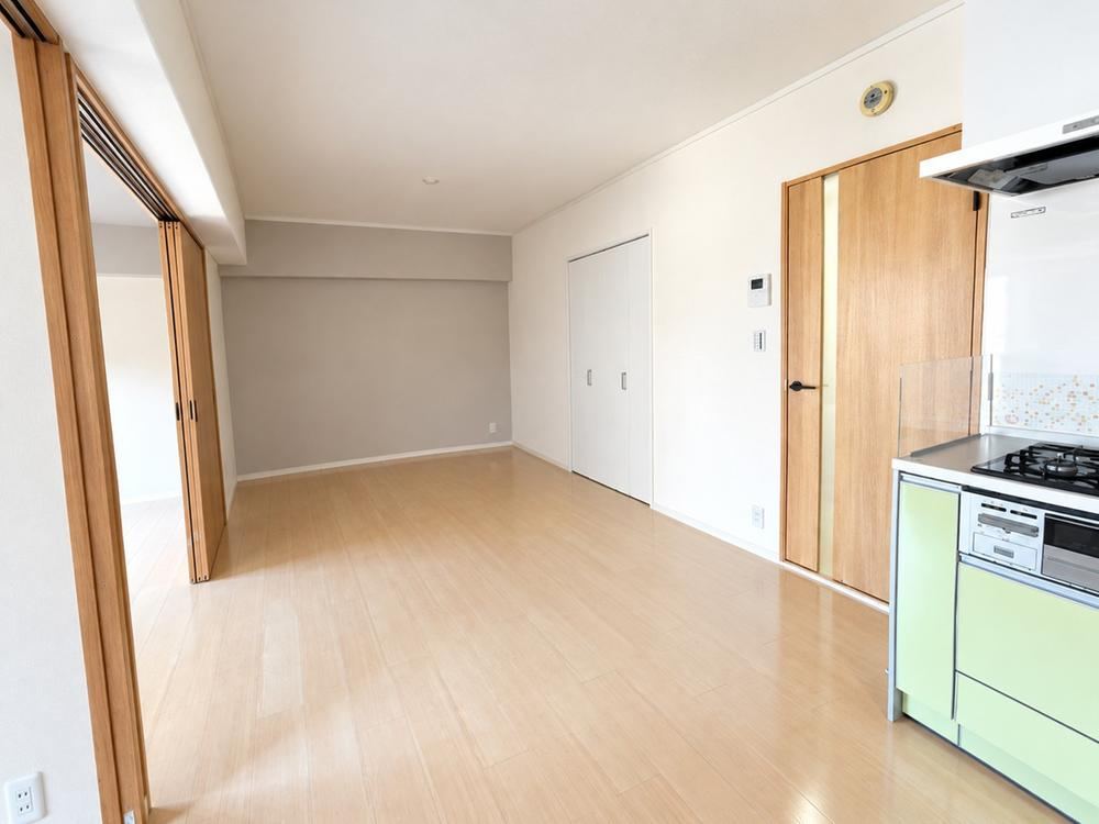 3LDK apartment in Higashinada Ward, Kobe, Hyogo - Photo 1