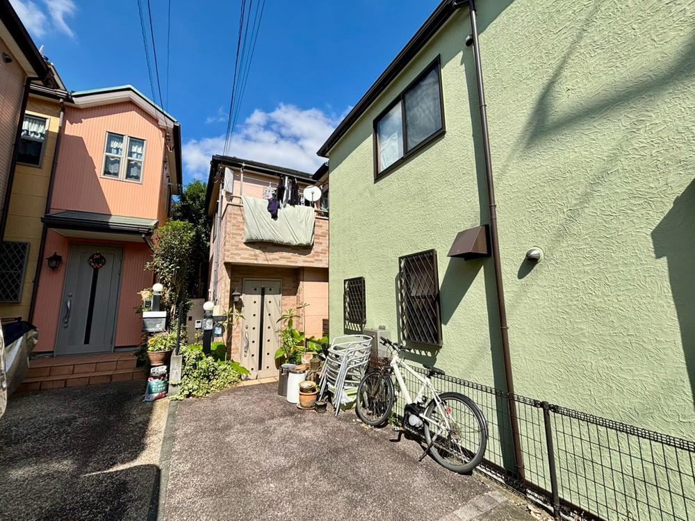 3LDK house in Tsurumi Ward, Yokohama, Kanagawa - Photo 1