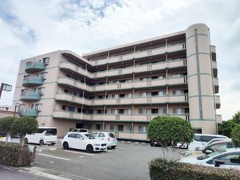 2LDK+S apartment in Fuji